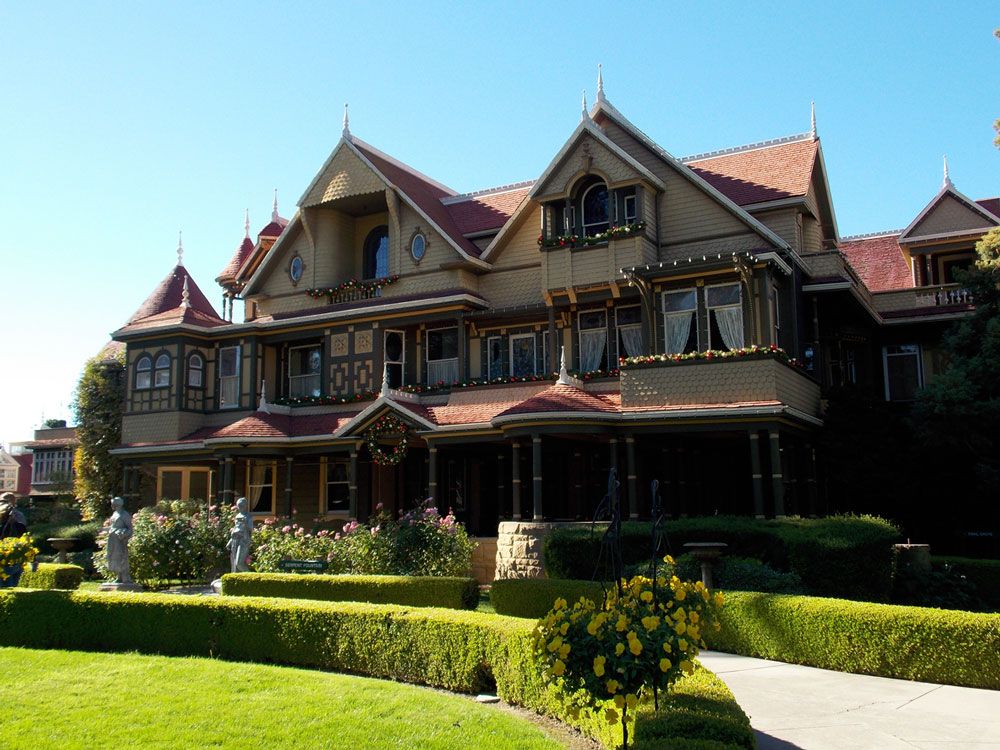 Exterior of Winchester Mystery House in San Jose, California