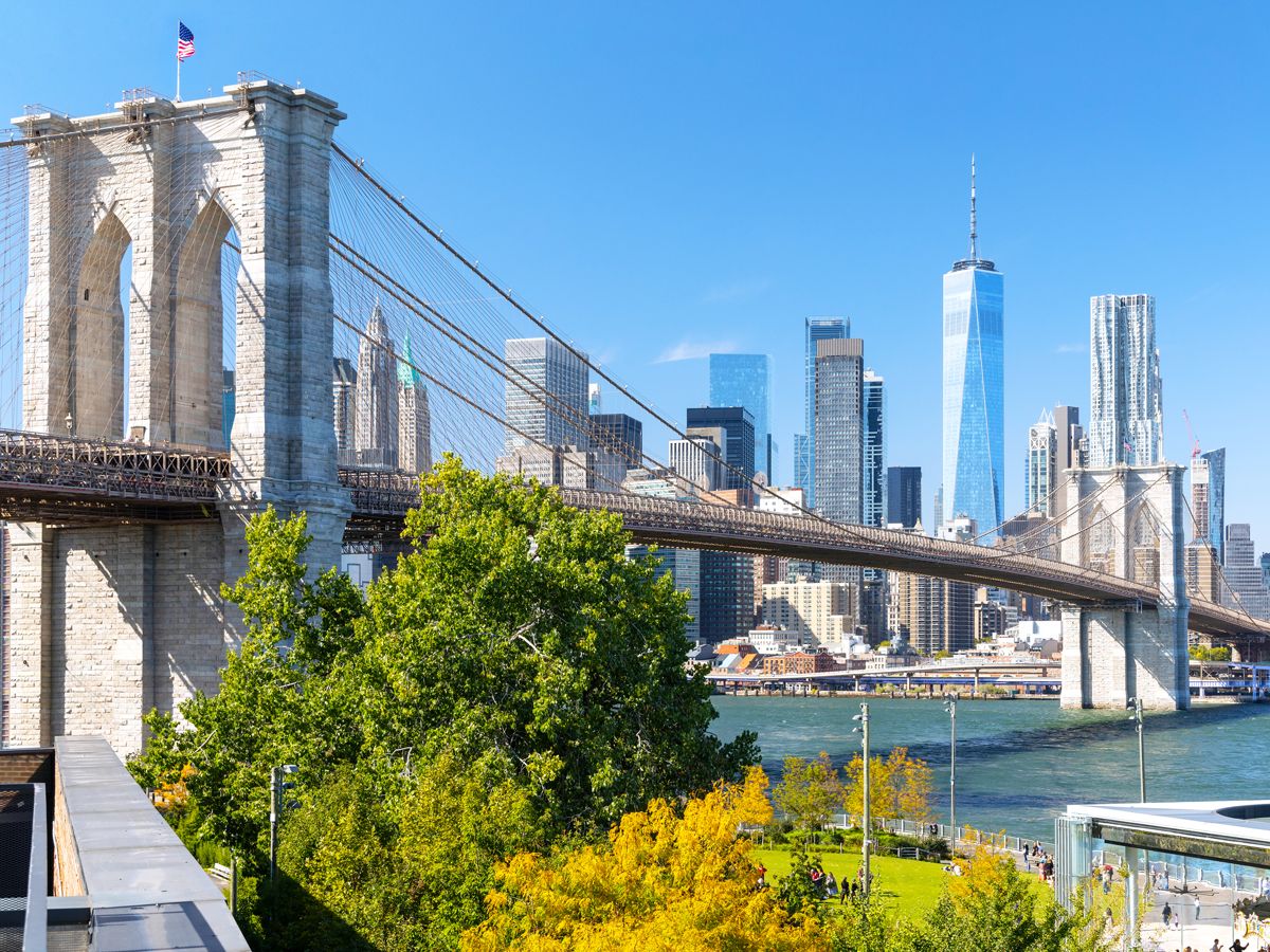 Brooklyn Bridge and Manhattan skyline in New York City