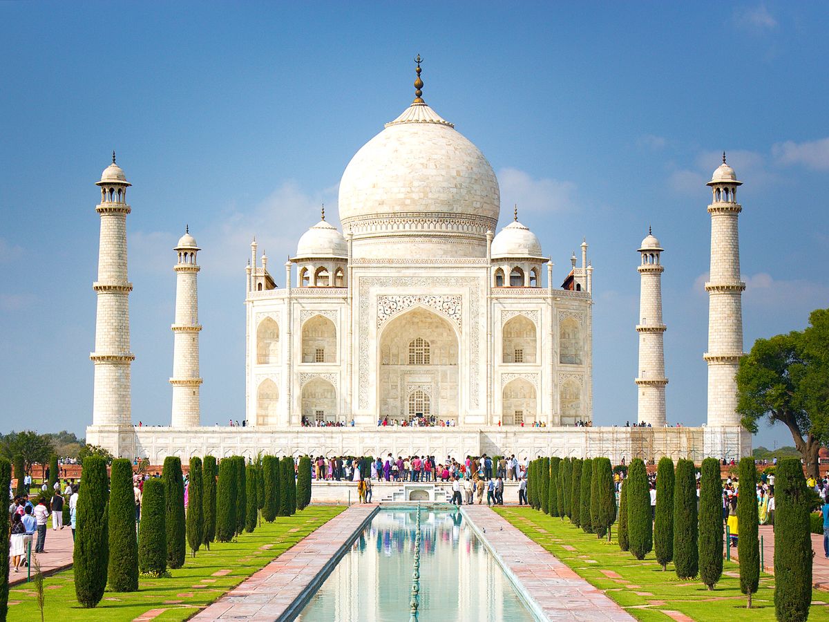 Tourists at the Taj Mahal today