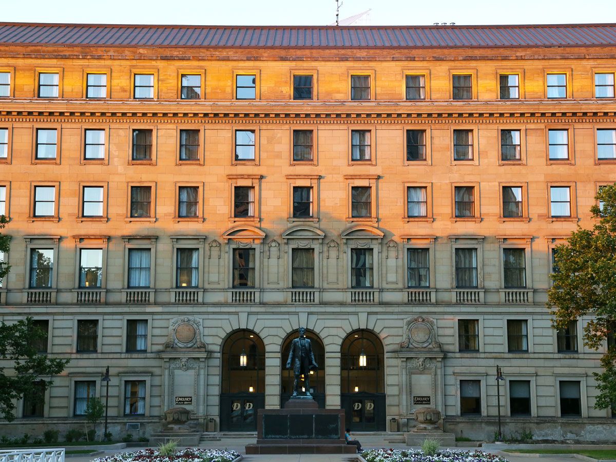 Exterior of the Drury Plaza hotel in Cleveland, Ohio
