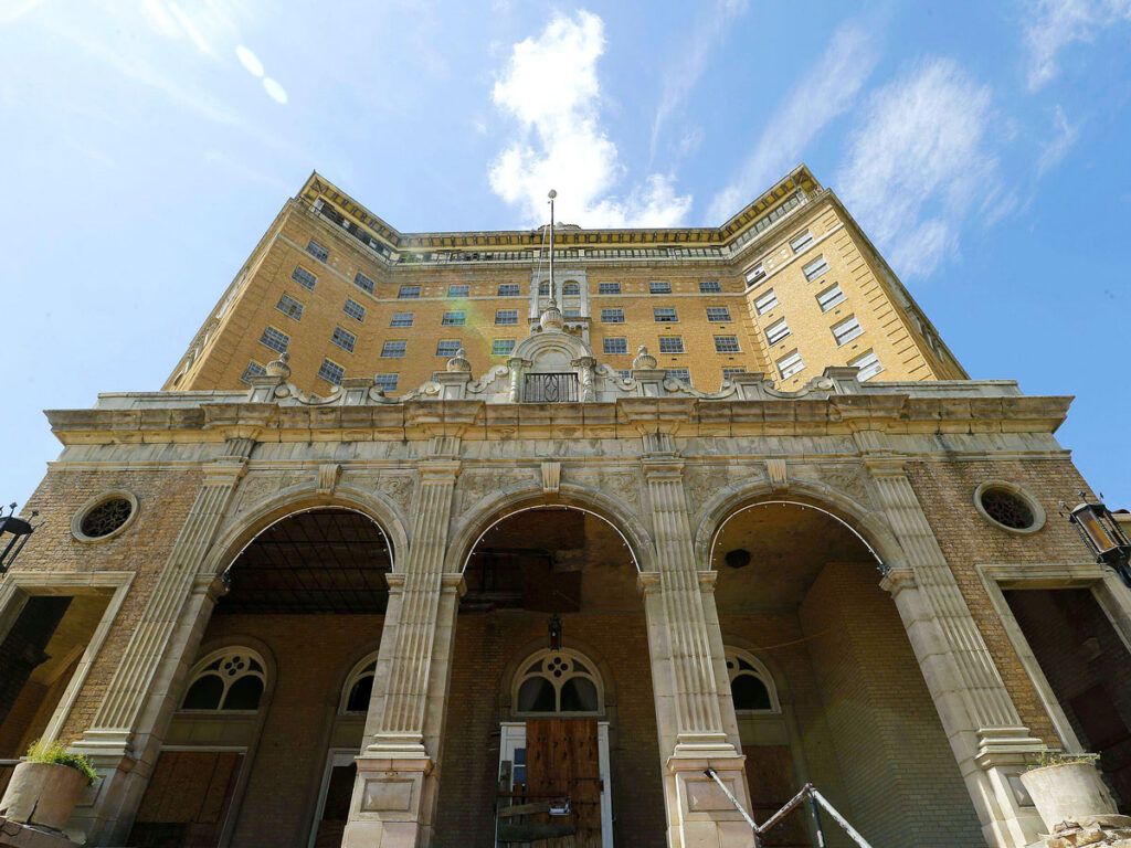 Exterior of the Baker Hotel in Mineral Wells, Texas