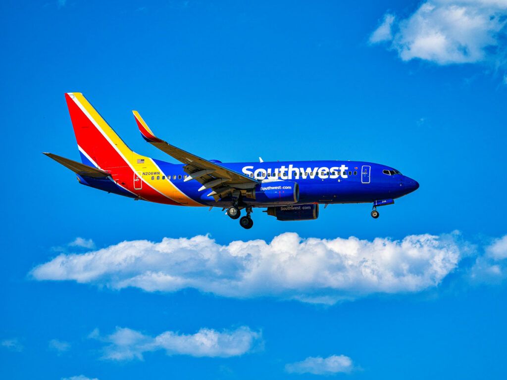 Southwest Boeing 737-700 on approach
