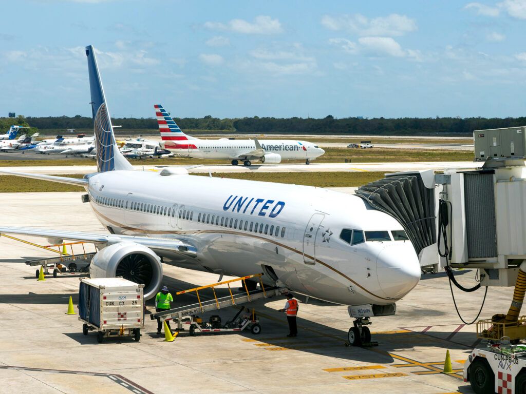 United Airlines Boeing 737-9 MAX parked at the gate