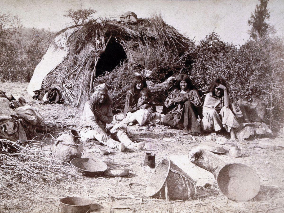 1879 historical photo of Chiricahua Apache camp