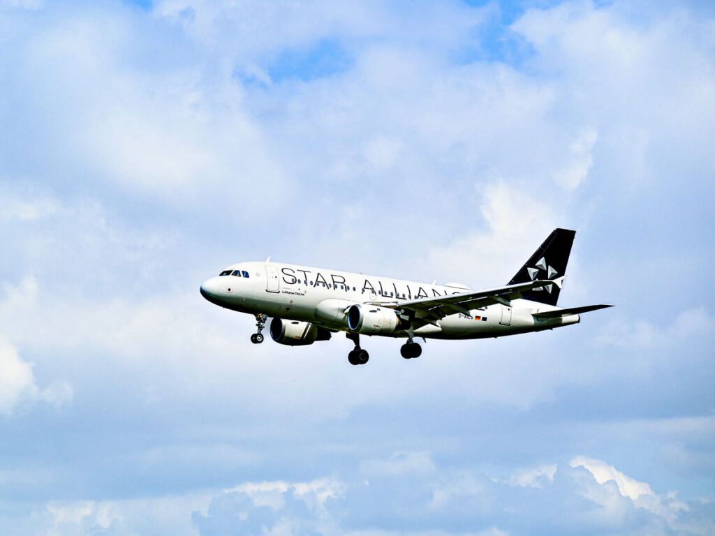 Airplane flying