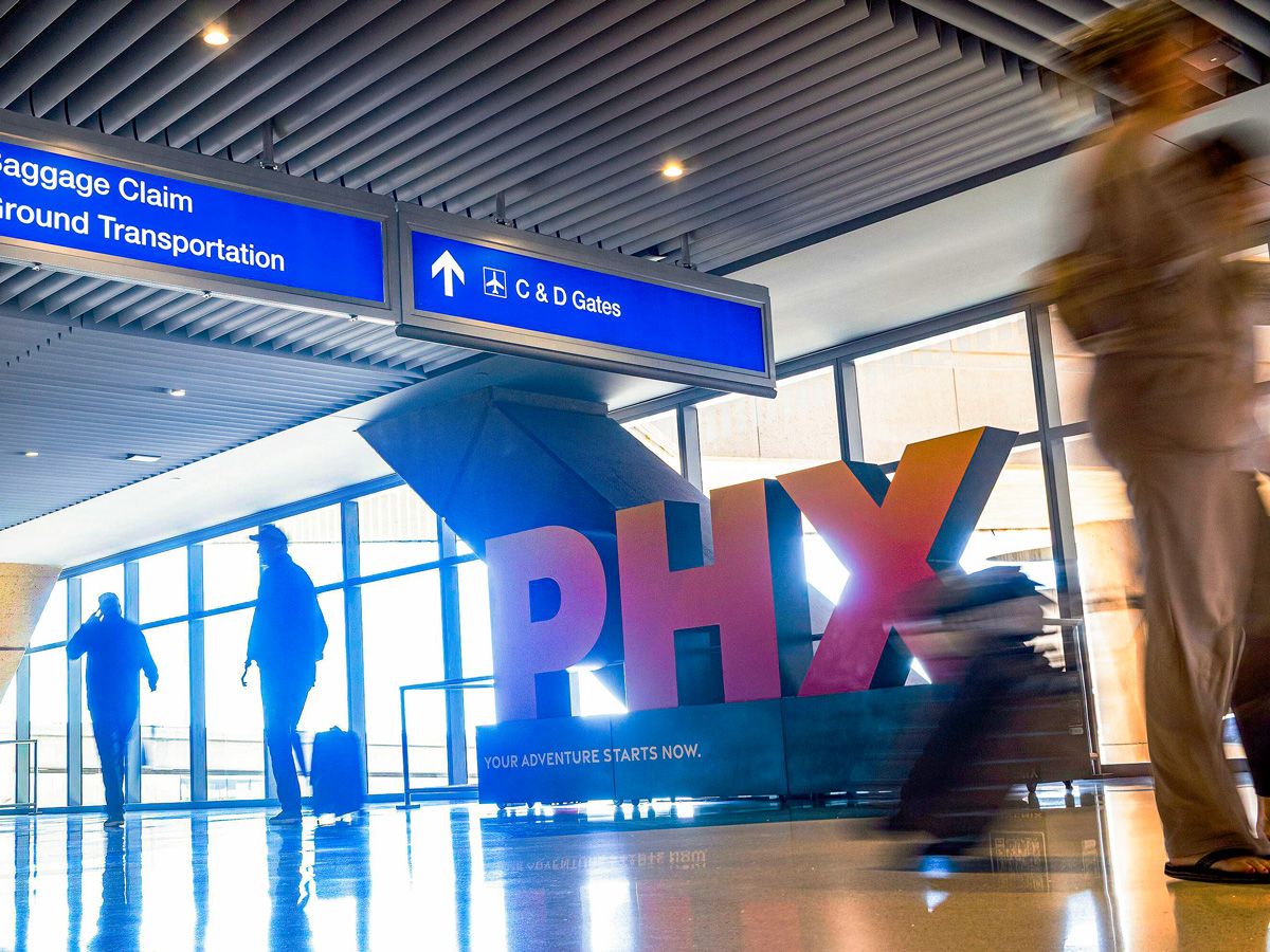 Inside terminal at Phoenix Sky Harbor International Airport