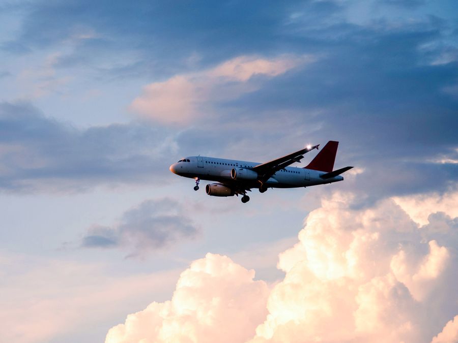 The 10 Busiest Flight Routes in the U.S. in 2025